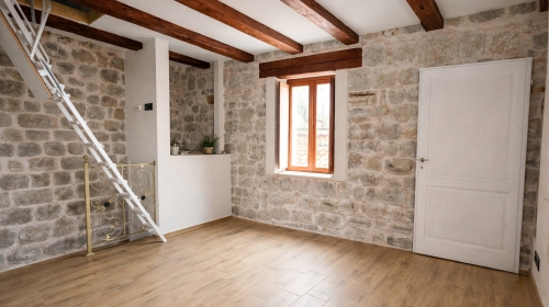 Novorenovirana kuća 90 m2 na atraktivnoj lokaciji unutar zidina | 4 jedinice za najam | Dubrovnik, Stari grad